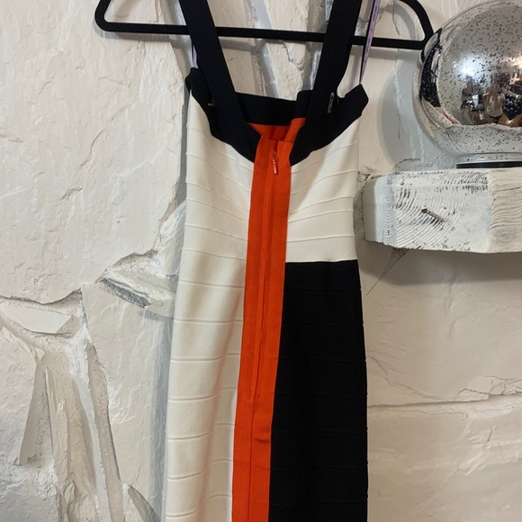 Herve Leger bandage dress - Picture 2 of 4